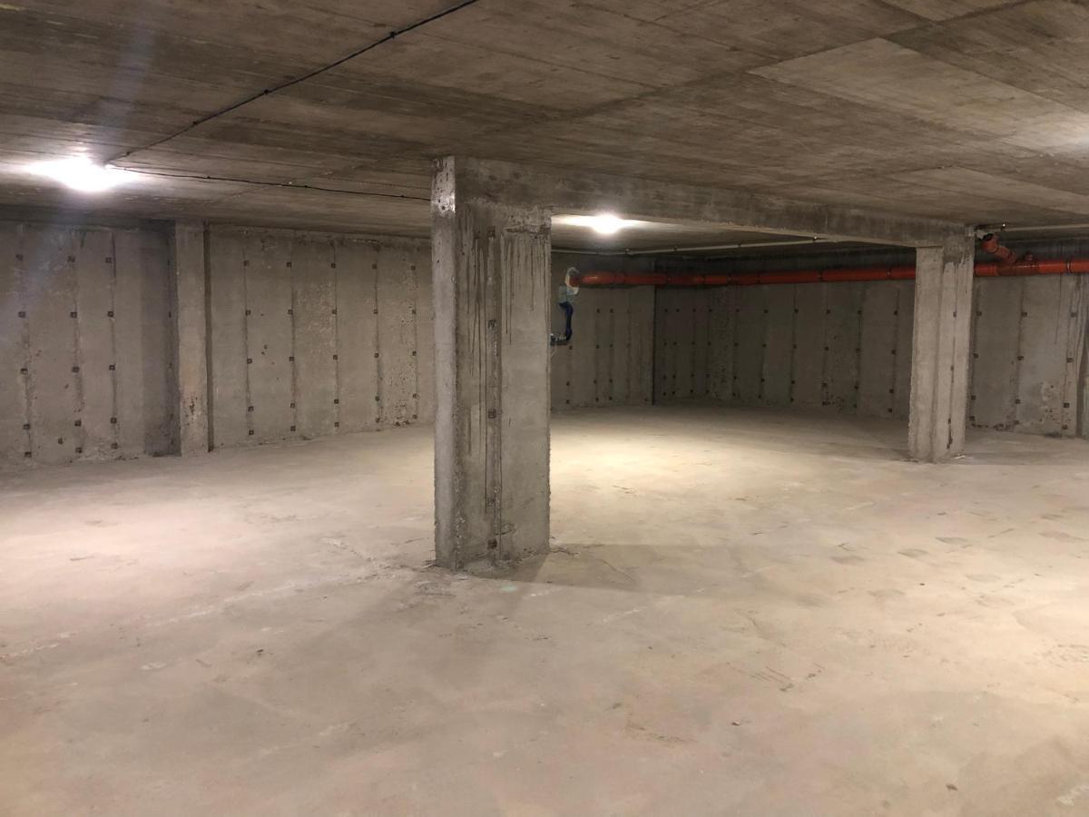 Luxury Apartment 1 Free Underground Parking Pazardzhik Exterior foto